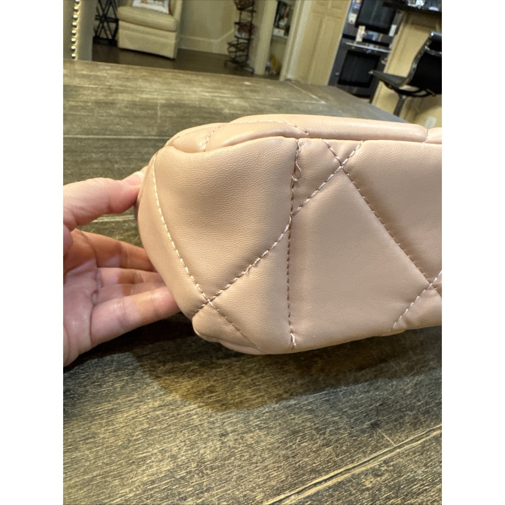 Soft Quilted Gilda Paris Handbag Blush Color, Metal Chain Straps,New W Tag $159 - Picture 7 of 9